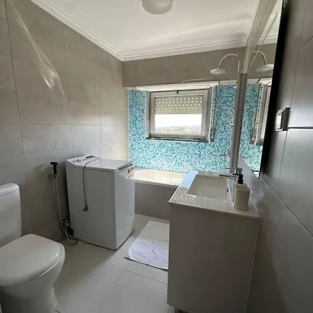 Confortavel T3 Com Vista Mar Em Apartment