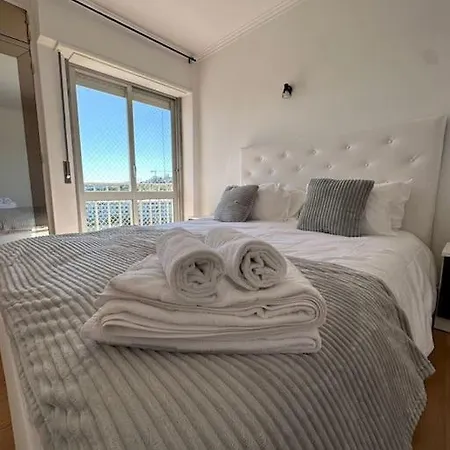Confortavel T3 Com Vista Mar Em Apartment *