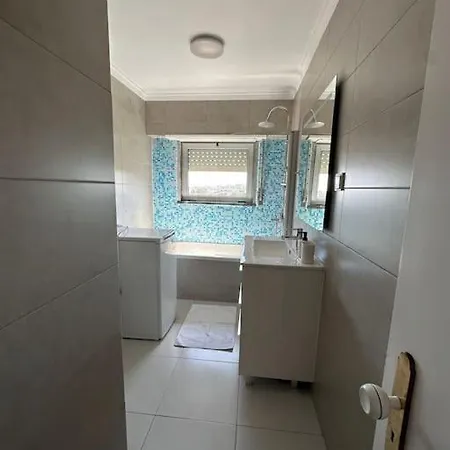 Apartment Confortavel T3 Com Vista Mar Em