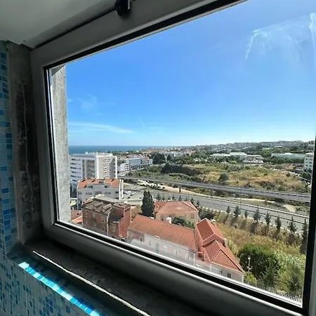 Confortavel T3 Com Vista Mar Em Apartment Paço de Arcos