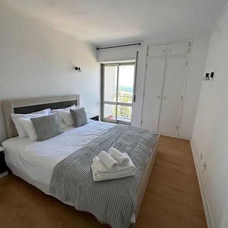 Apartment Confortavel T3 Com Vista Mar Em