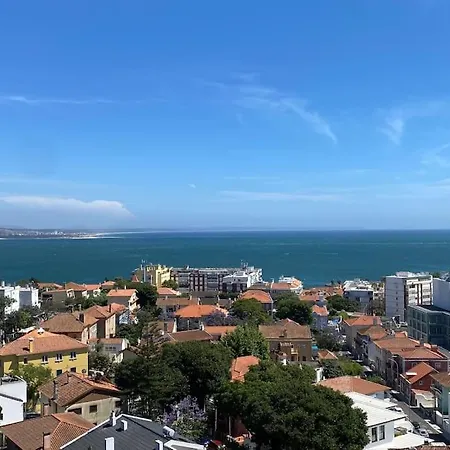 Confortavel T3 Com Vista Mar Em