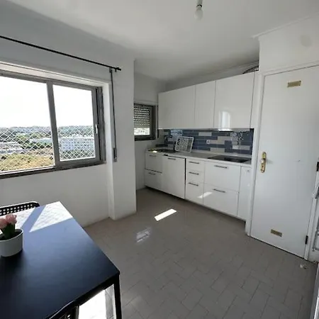 Apartment Confortavel T3 Com Vista Mar Em Paço de Arcos